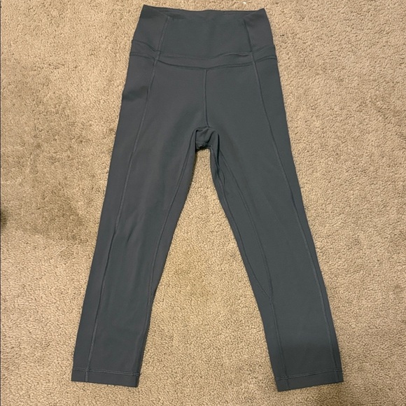 Lululemon Athletica Graphite Gray  Leggings Size 2 - Picture 1 of 4